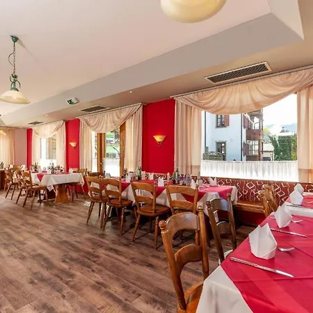 Affittacamere Gaestehaus Angerer 3*